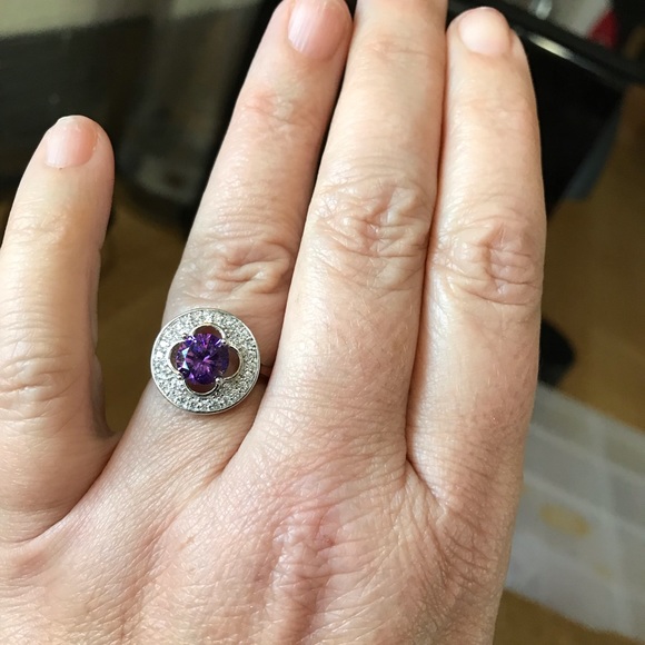 Purple Topaz in Sterling Silver - Picture 4 of 4